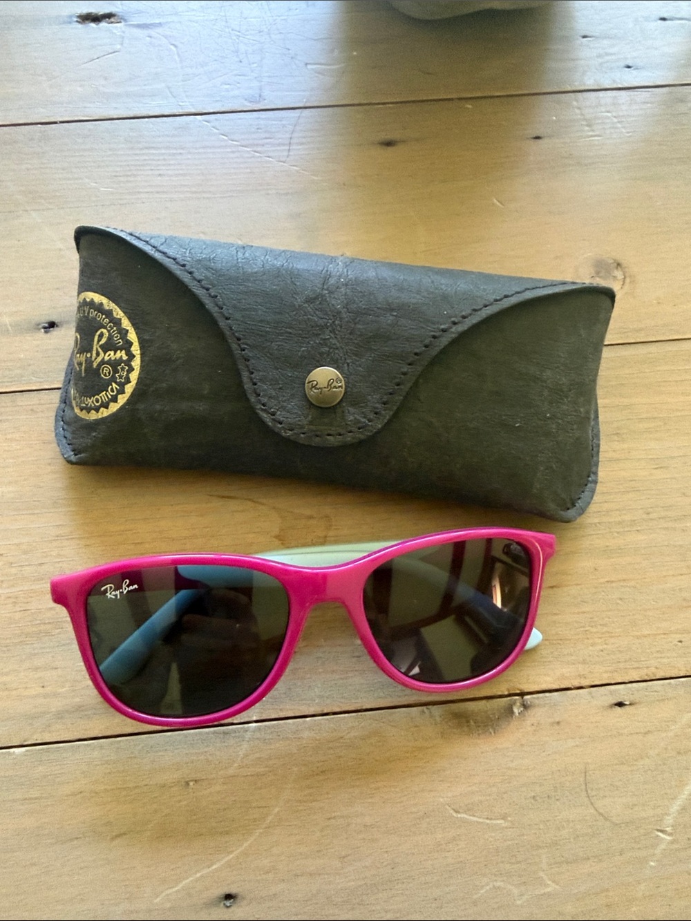 Ray-Ban Kids Disney Stitch Pink/Turquoise Wayfarer Sunglasses with Case